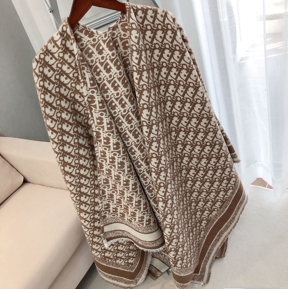 dior cape shawl scarf Square scarf - Picture 1 of 6